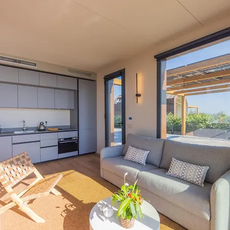 Mantàri Eco - Adults Only *